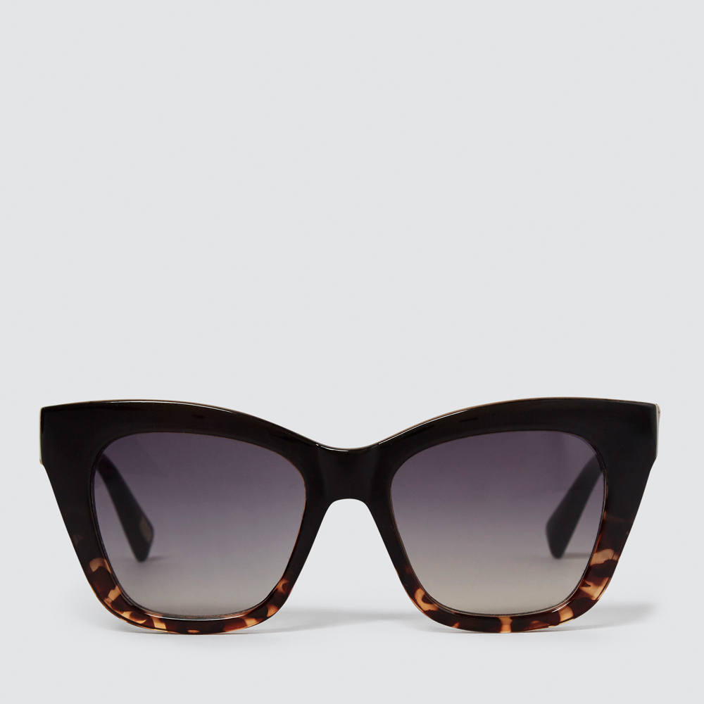 PAULA D-FRAME SUNGLASSES